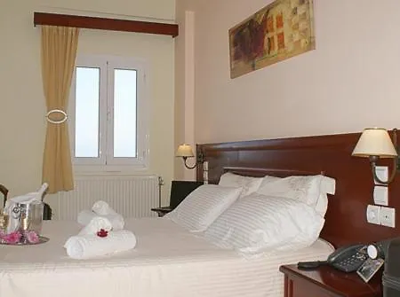 Venardos Hotel