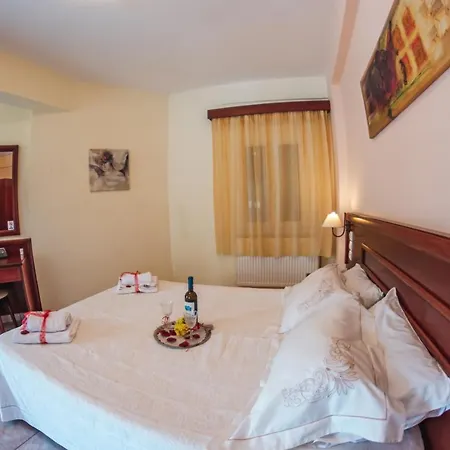 ホテル Venardos 3*