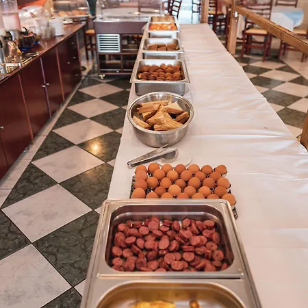 ホテル Venardos 3*