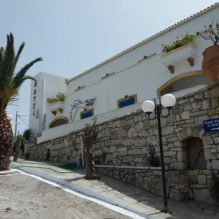 Venardos Hotel